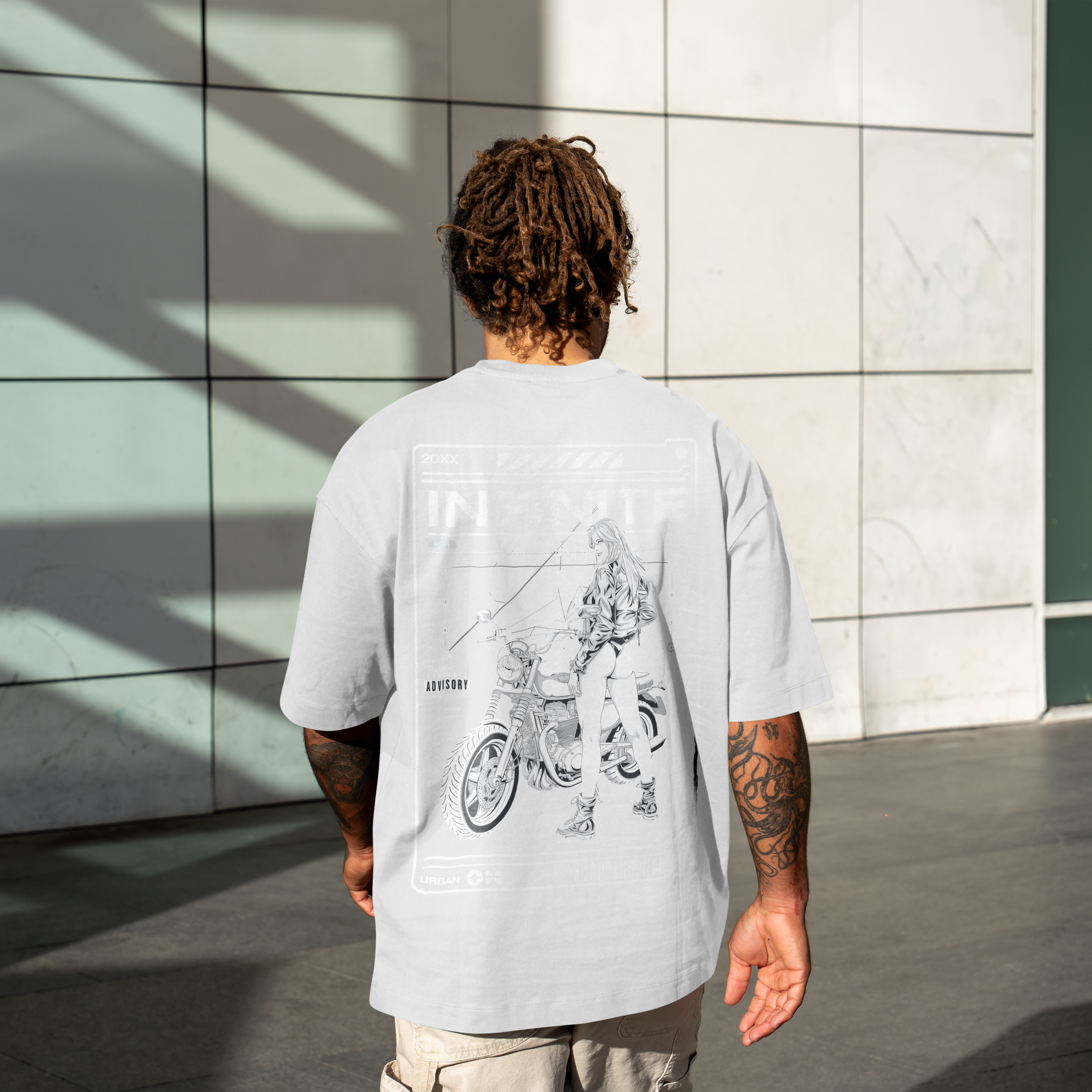 INFINITE: Rebelde sobre ruedas