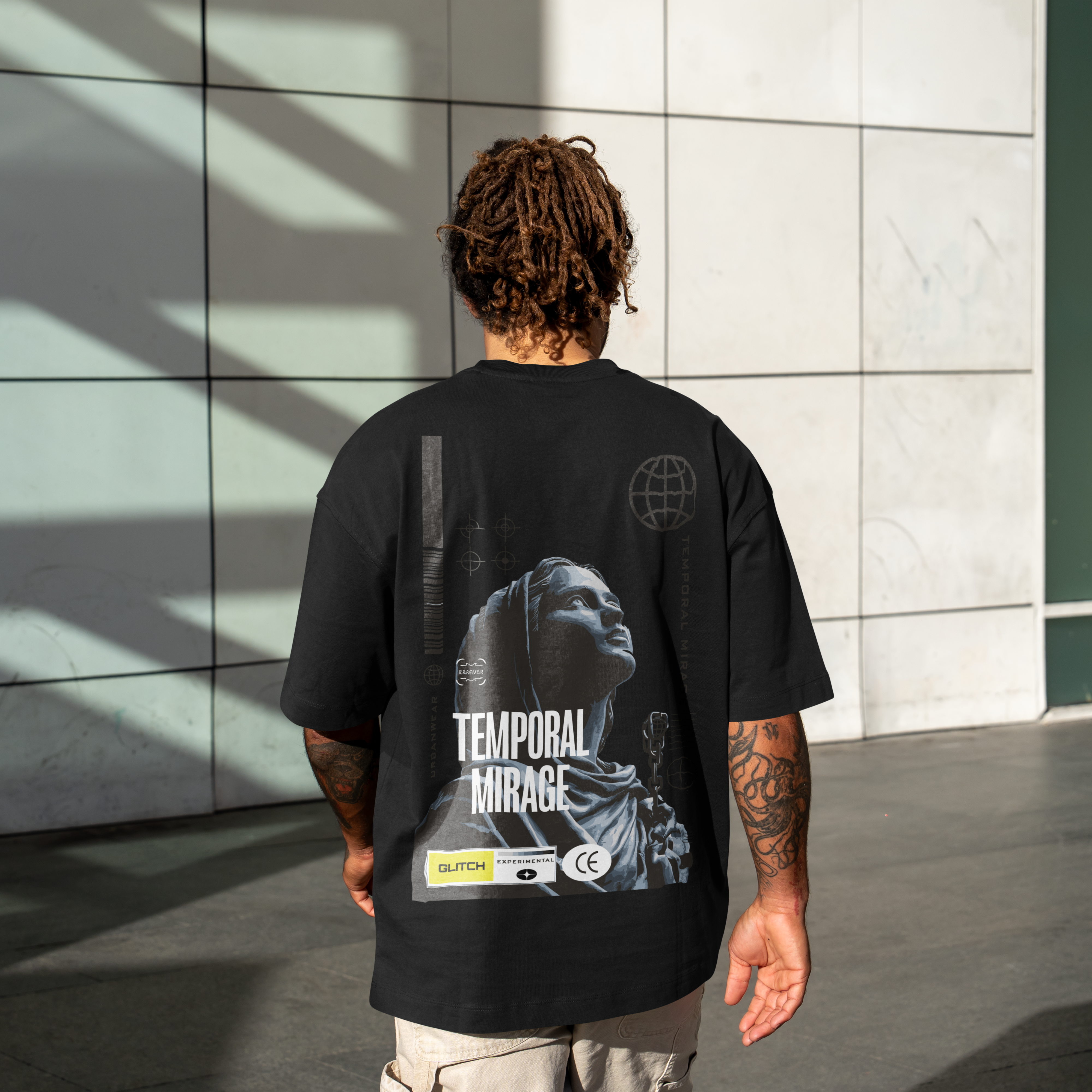 Temporal Mirage: Estilo Experimental