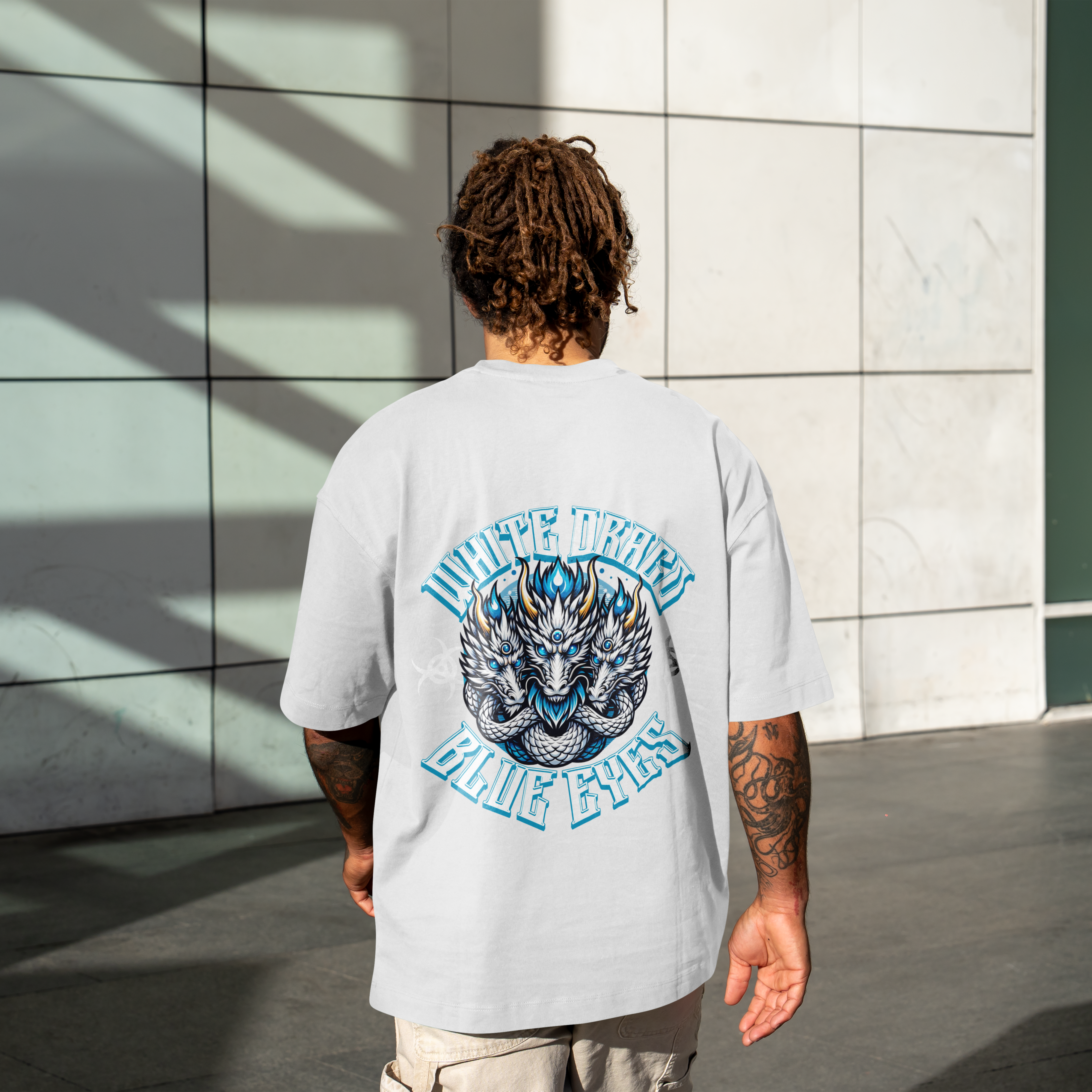 Dragón Blanco de Ojos Azules