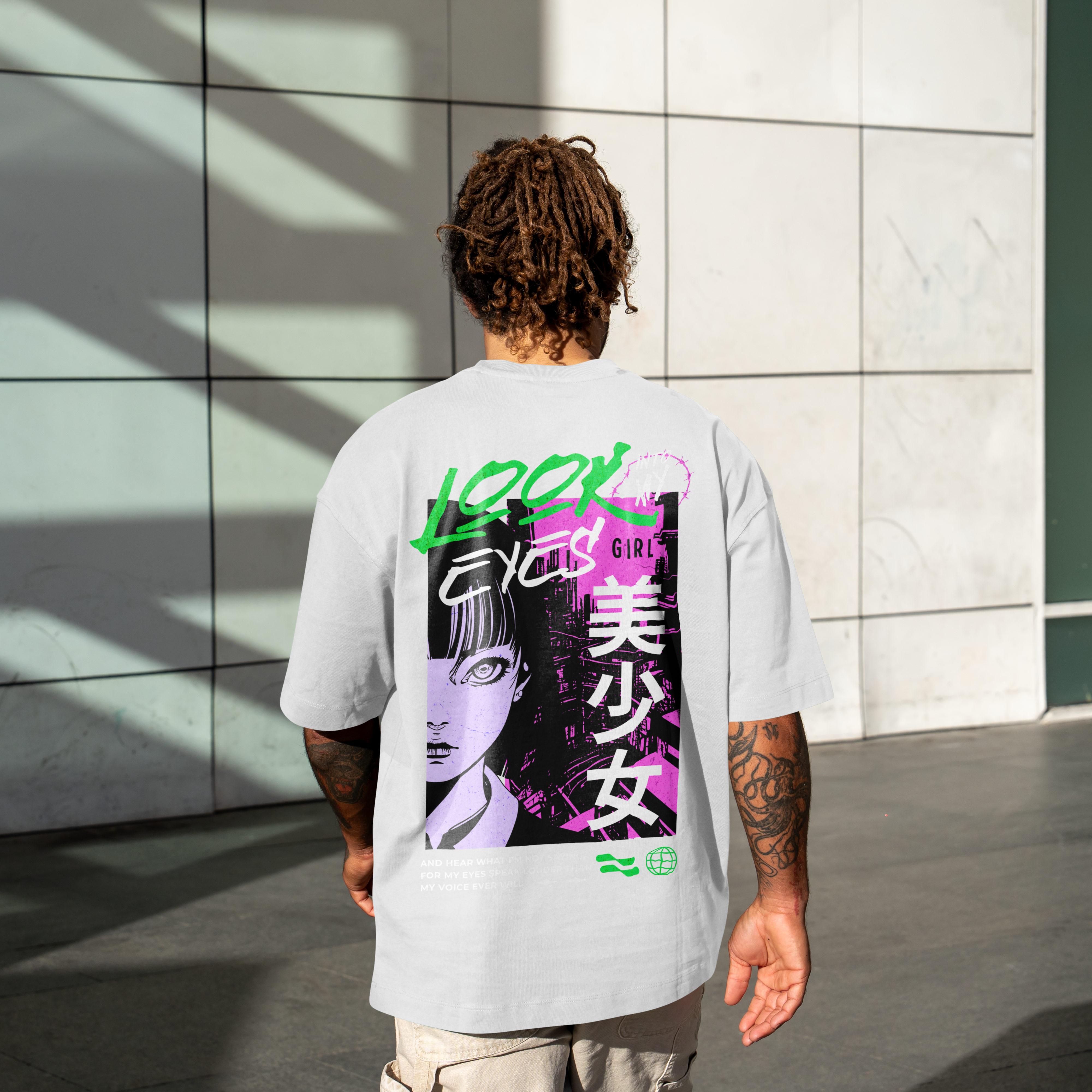 Look Into My Eyes Girl – Estilo Neo-Tokyo